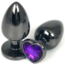 Черная металлическая анальная пробка с фиолетовым стразом-сердечком - 6,5 см.