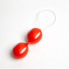 Красные вагинальные шарики для укрепления мышц тазового дна